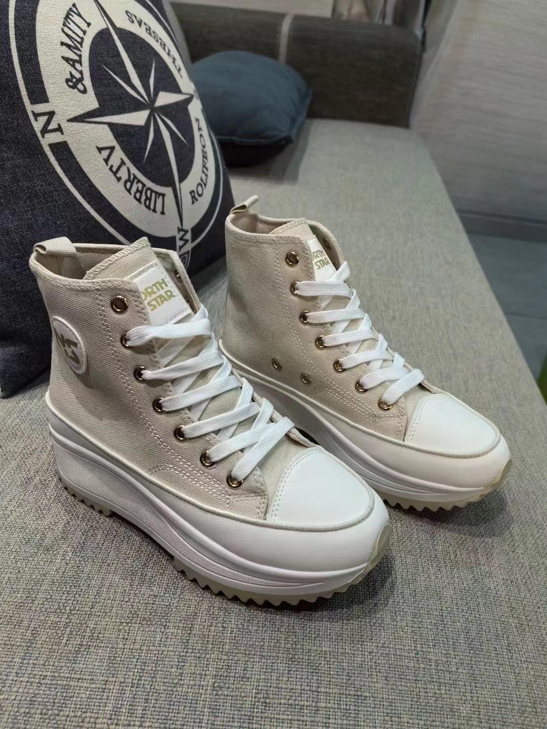 010112 Ladys shoes