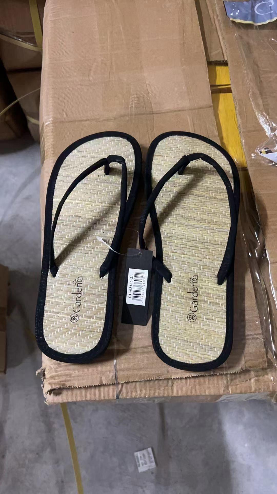 022707 Ladys slippers