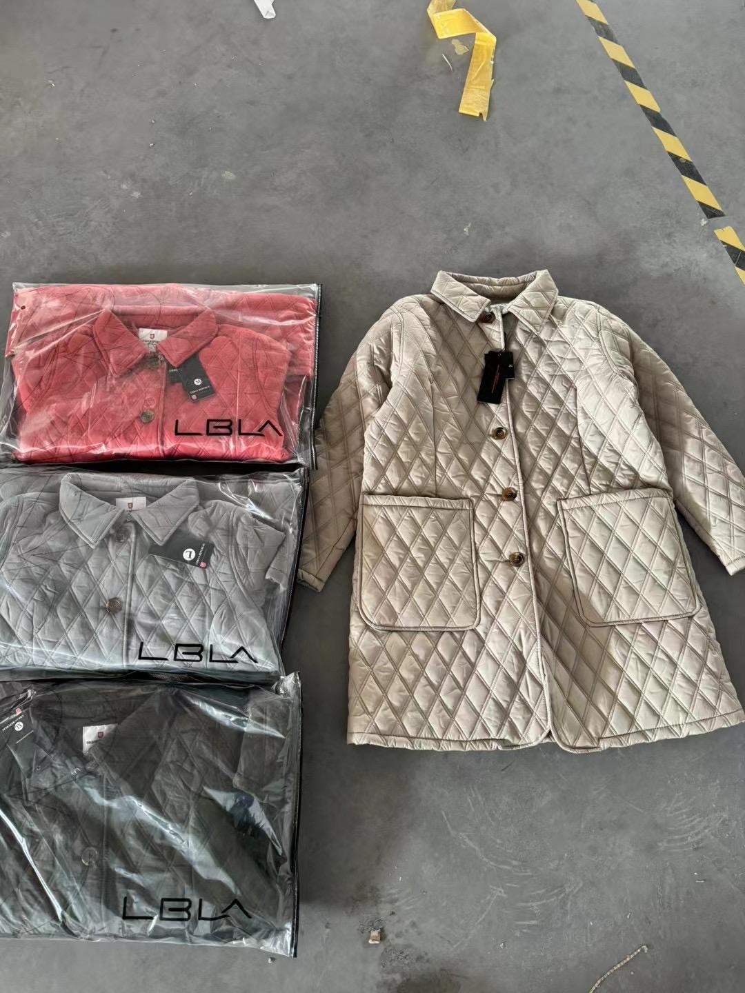 022719 Ladys padding jacket
