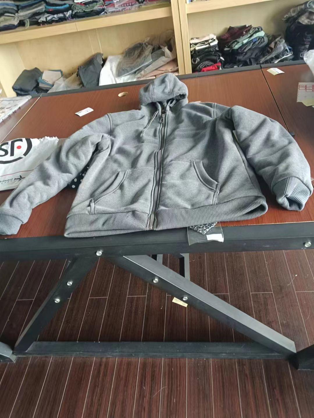 030102 Mens plush jacket