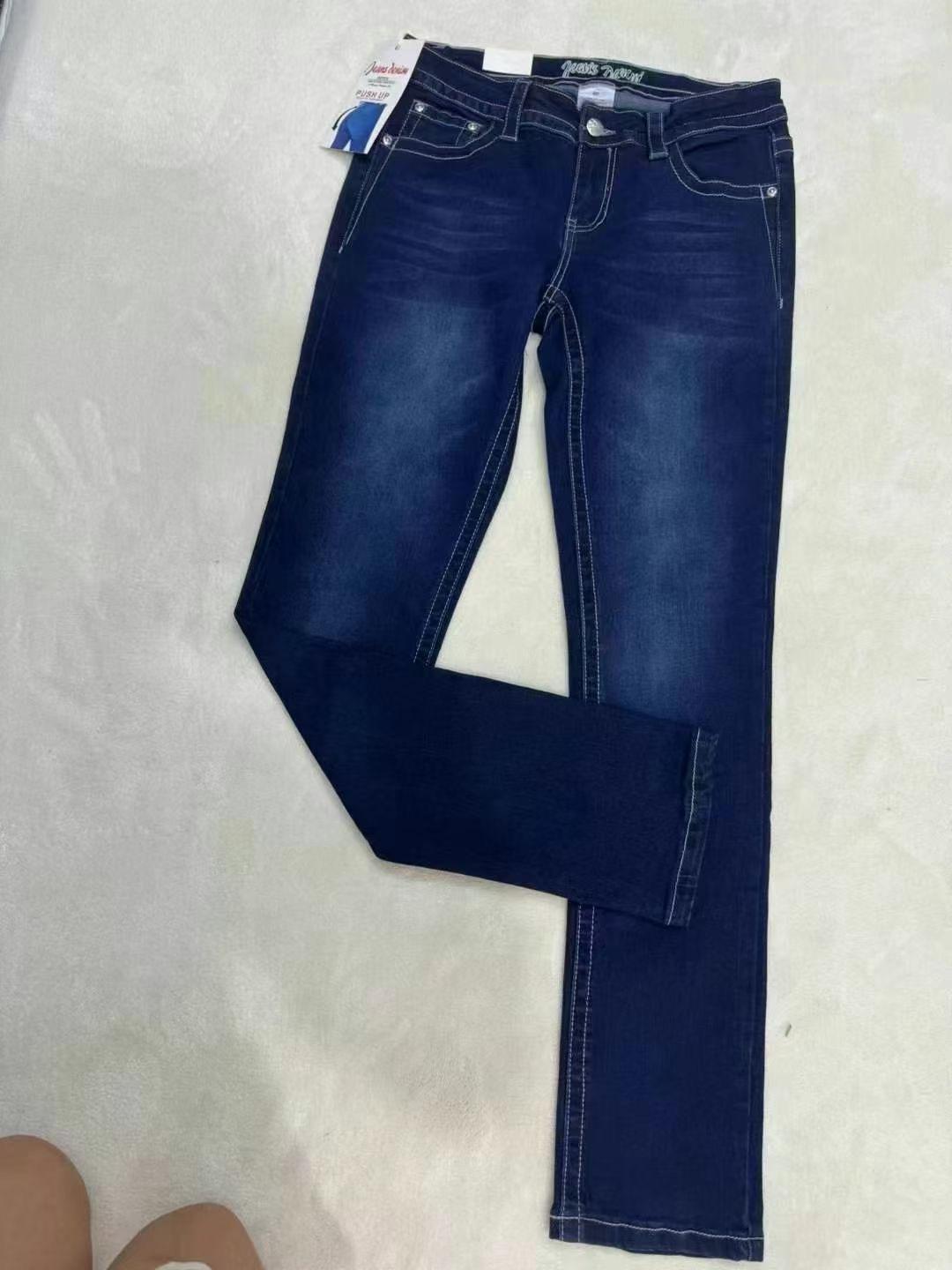052723 Ladys jeans