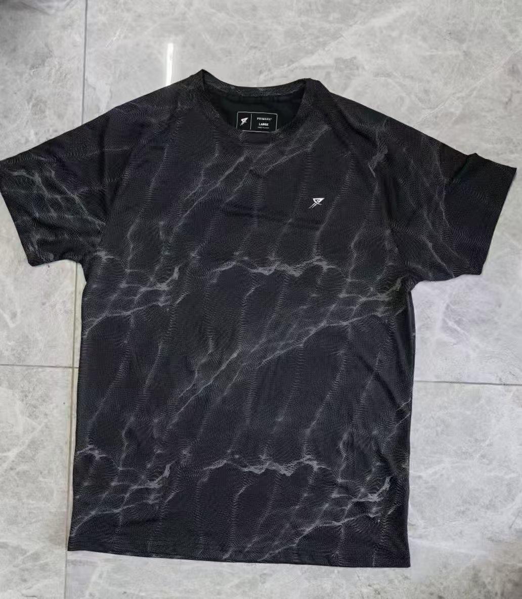 022712 Mens t-hirt