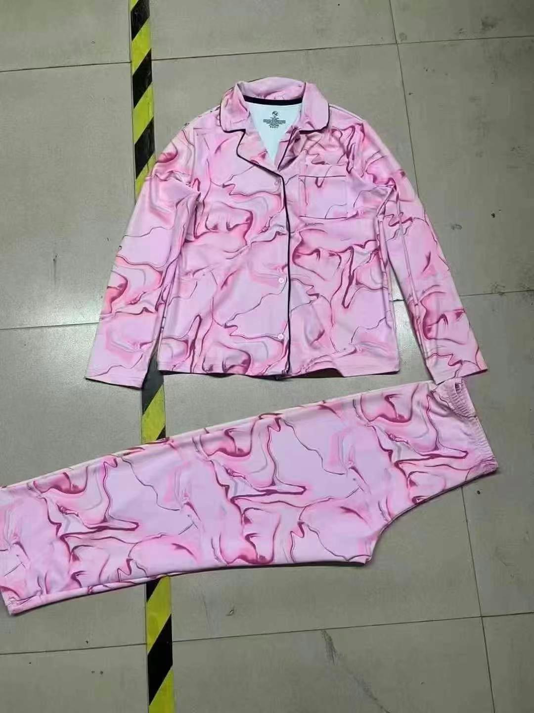 022711 Ladys home suit