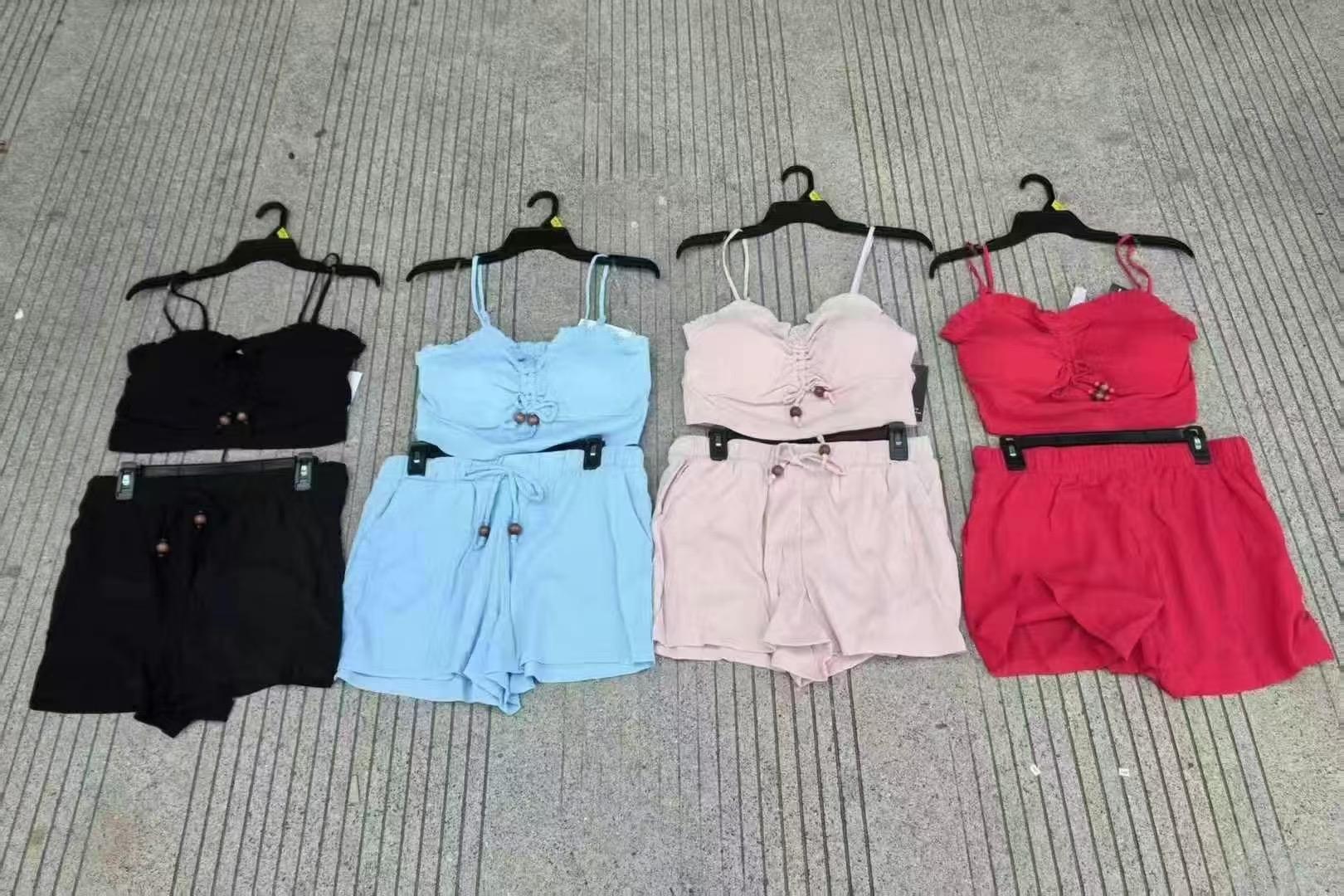 031702 Ladys suit