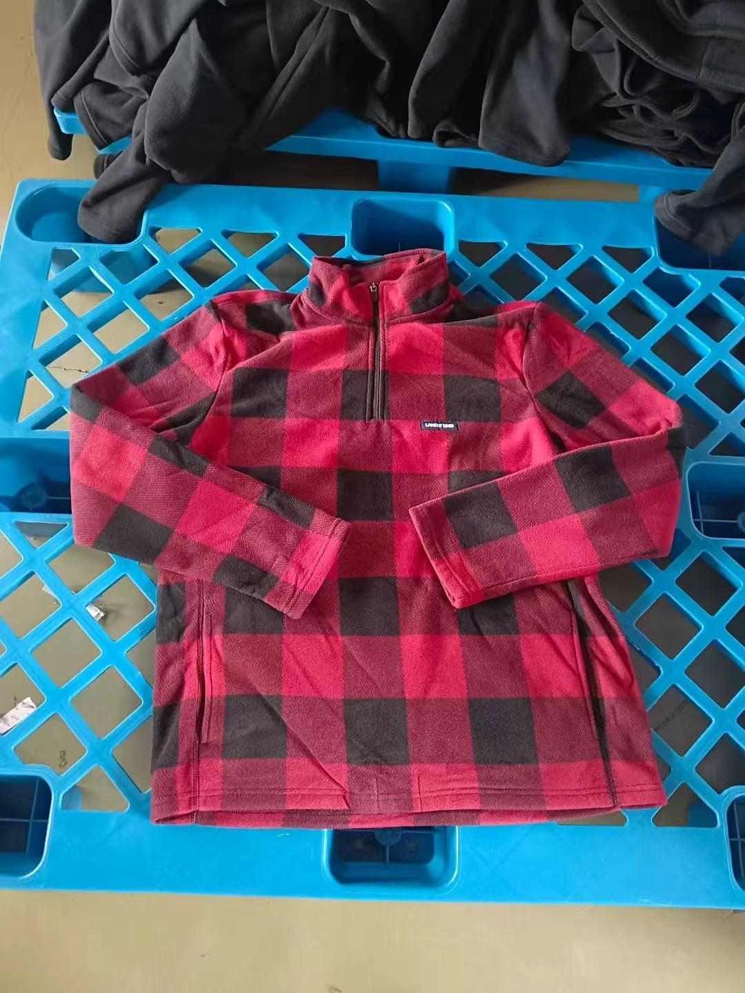090301 Men's shirt