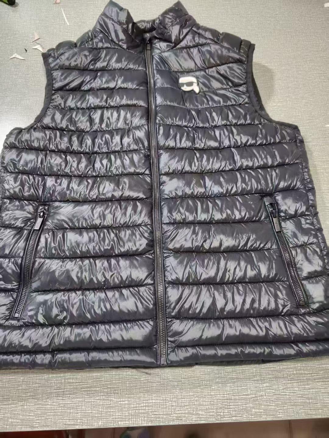 091003 Mens down vest