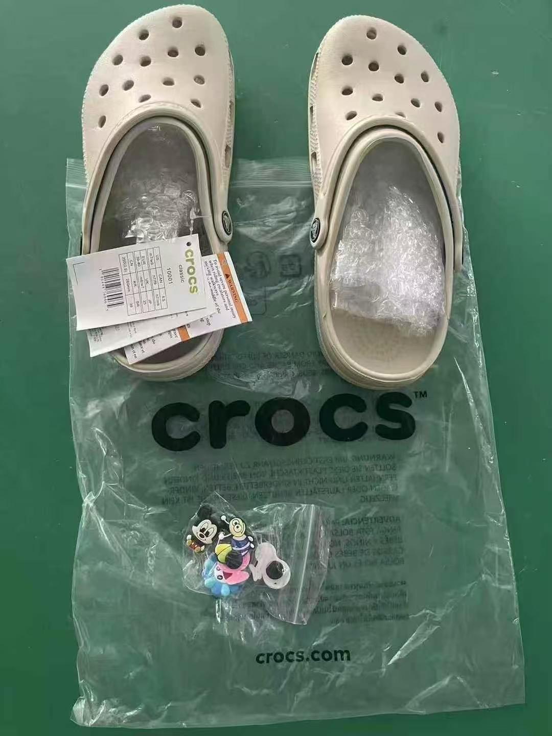 091202 Mens and Ladys slippers