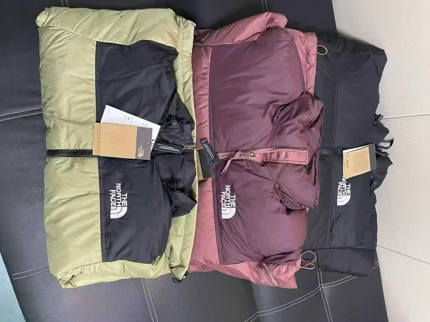 102501 Mens and Ladys down jacket