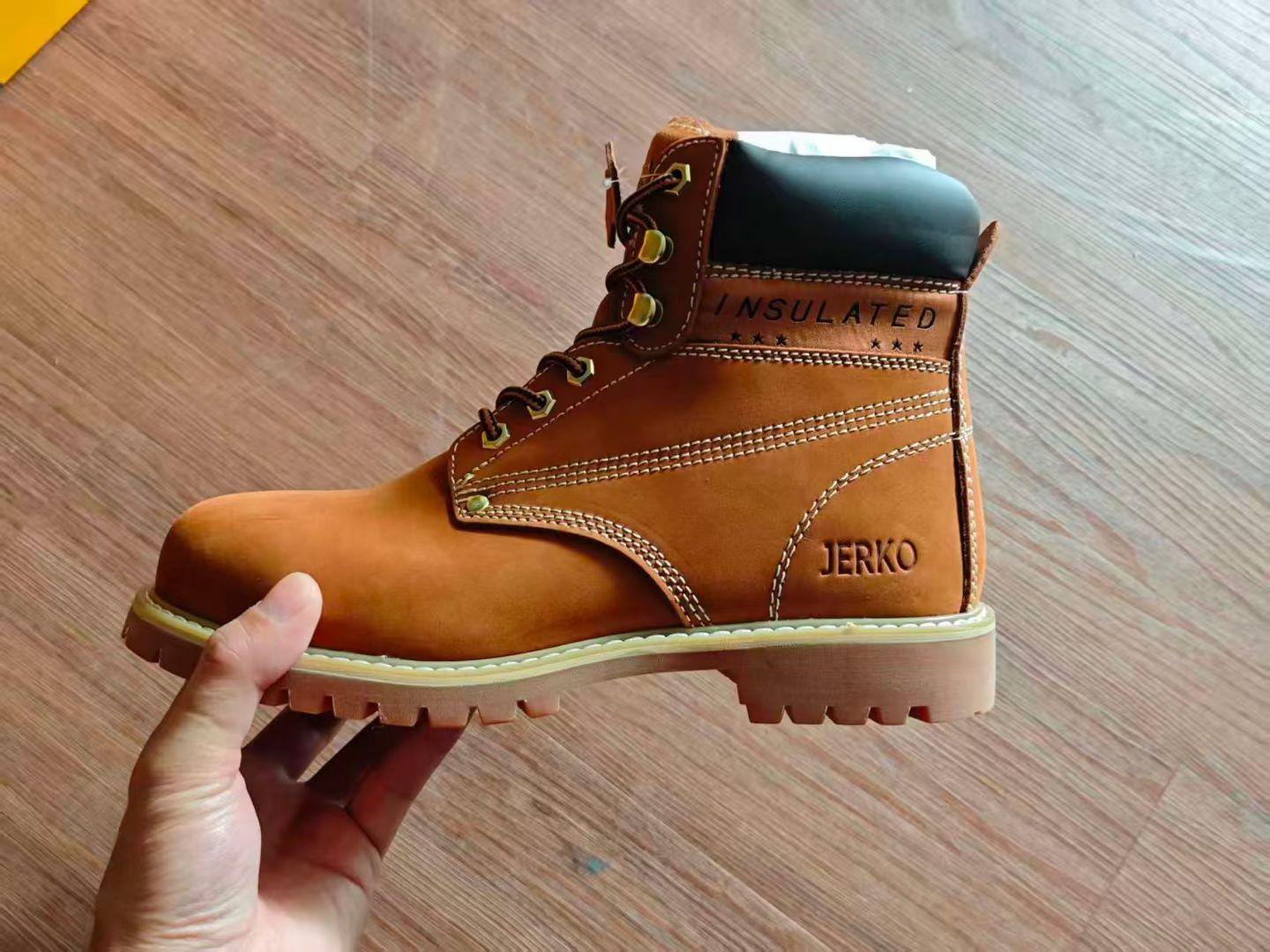 110614 Mens boots