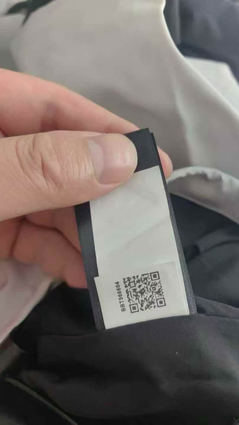 1786082415241791.jpg