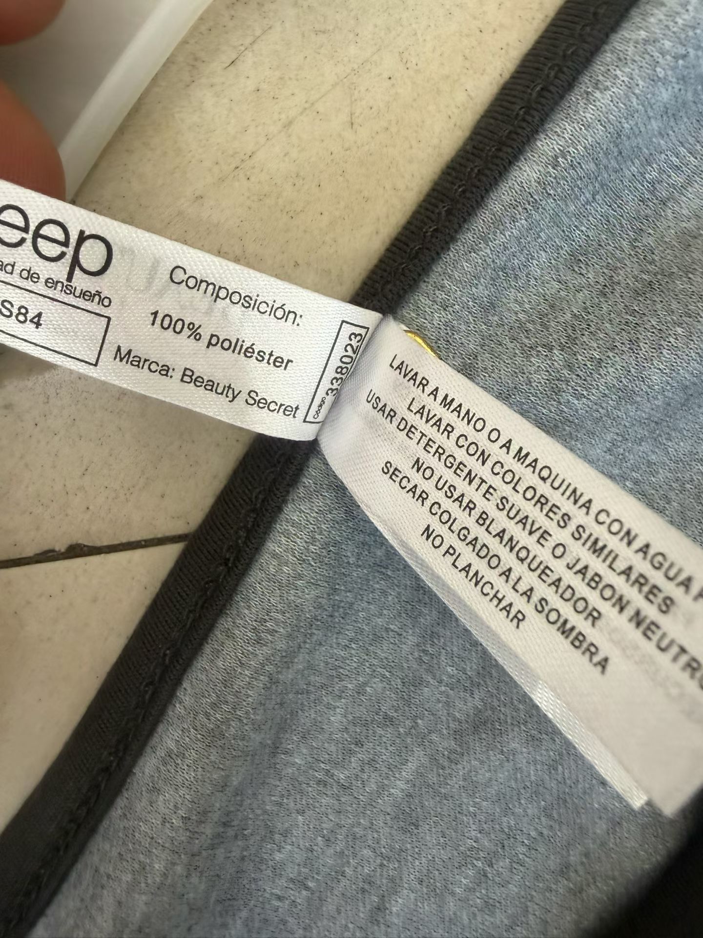 1787043962580943.jpg